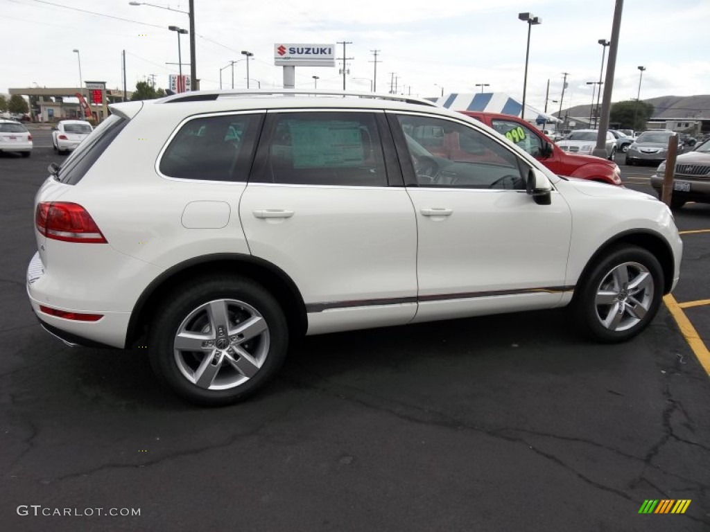 Campanella White 2012 Volkswagen Touareg VR6 FSI Lux 4XMotion Exterior Photo #54890956