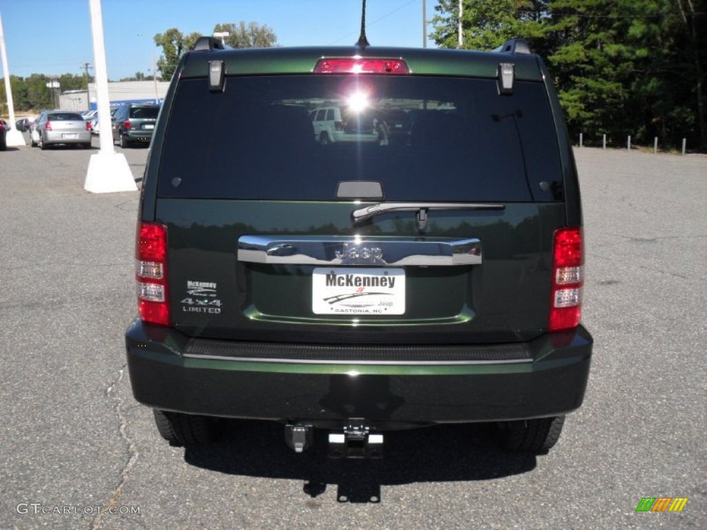 2012 Liberty Jet 4x4 - Natural Green Pearl / Dark Slate Gray photo #3