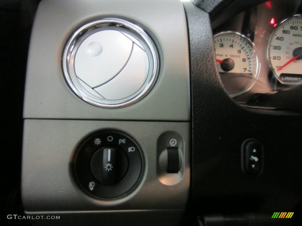 2006 F150 Lariat SuperCrew 4x4 - Smokestone Metallic / Black photo #29