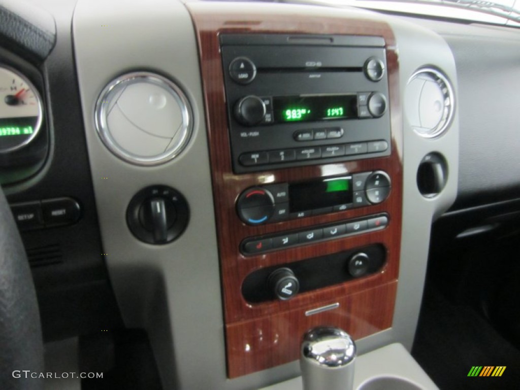2006 F150 Lariat SuperCrew 4x4 - Smokestone Metallic / Black photo #33