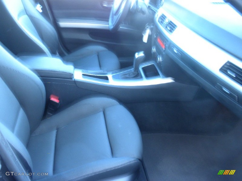 2010 3 Series 335i Sedan - Jet Black / Black photo #27