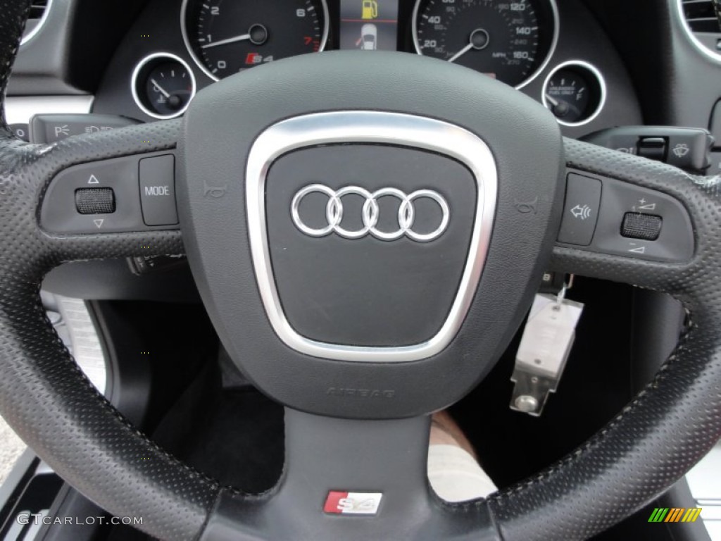 2007 Audi S4 4.2 quattro Cabriolet Controls Photo #54897662