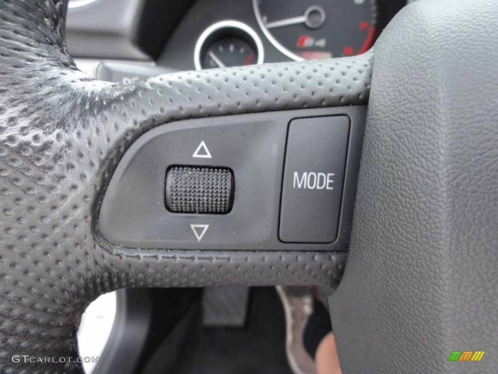2007 Audi S4 4.2 quattro Cabriolet Controls Photo #54897680