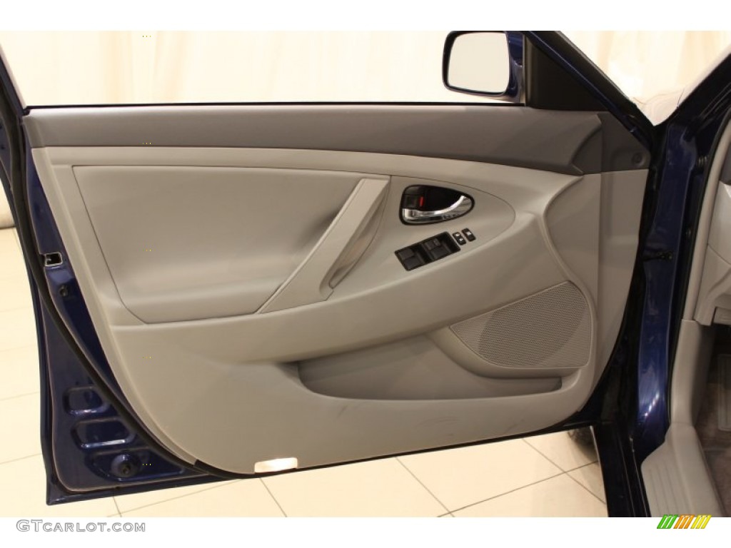 2009 Toyota Camry Hybrid Ash Door Panel Photo #54899087