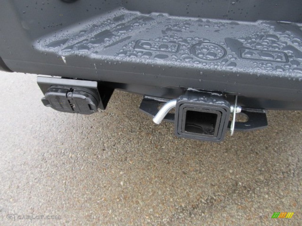 2012 F350 Super Duty XL SuperCab 4x4 - Oxford White / Steel photo #12