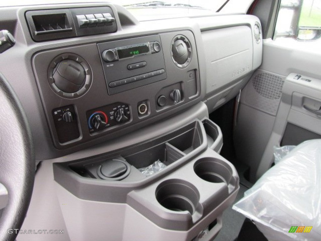 2011 Ford E Series Cutaway E350 Commercial Utility Truck Controls Photo #54901655