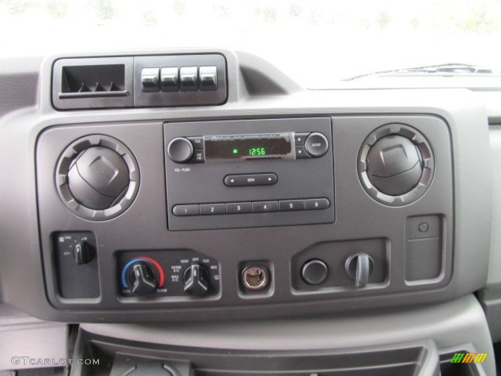 2011 Ford E Series Cutaway E350 Commercial Utility Truck Controls Photo #54901664