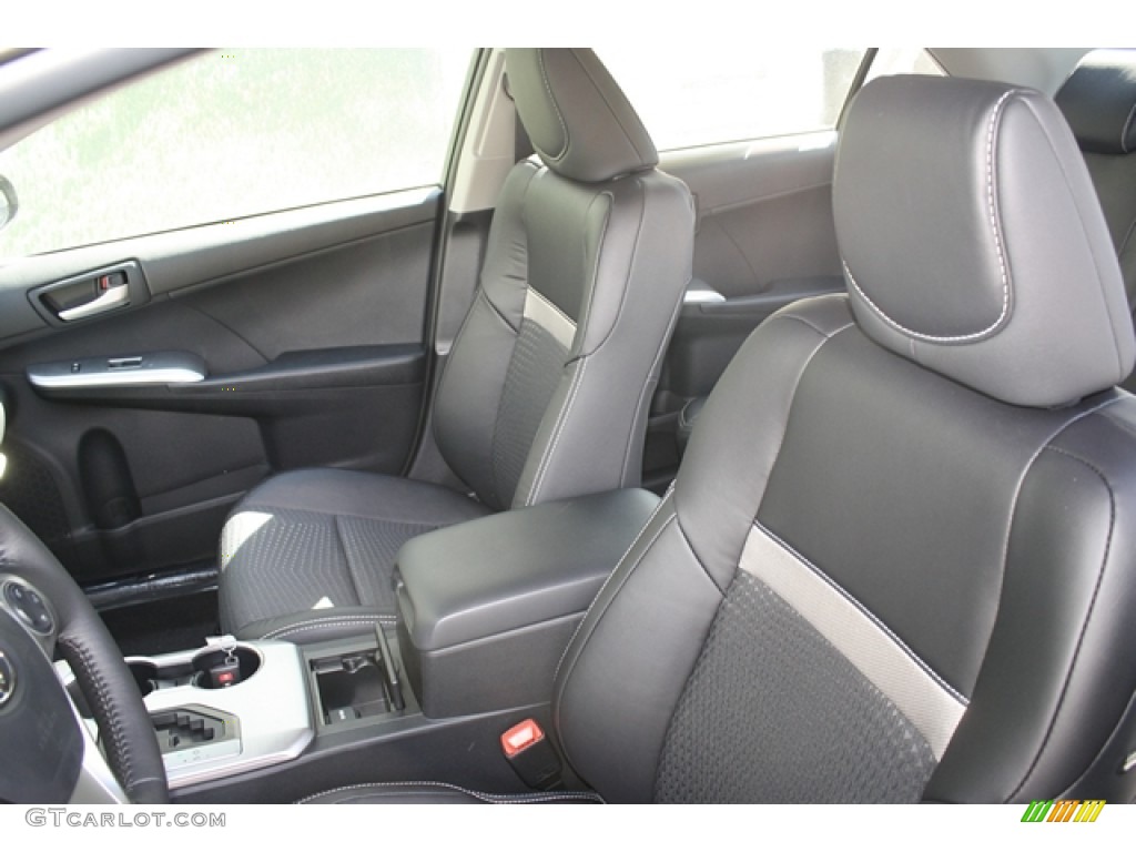 Black Interior 2012 Toyota Camry SE V6 Photo #54905519
