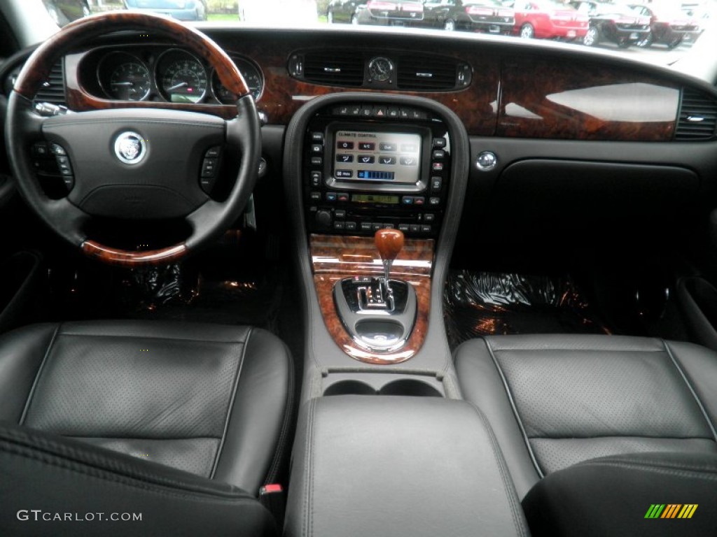 2009 XJ XJ8 L - Lunar Grey / Charcoal/Charcoal photo #11