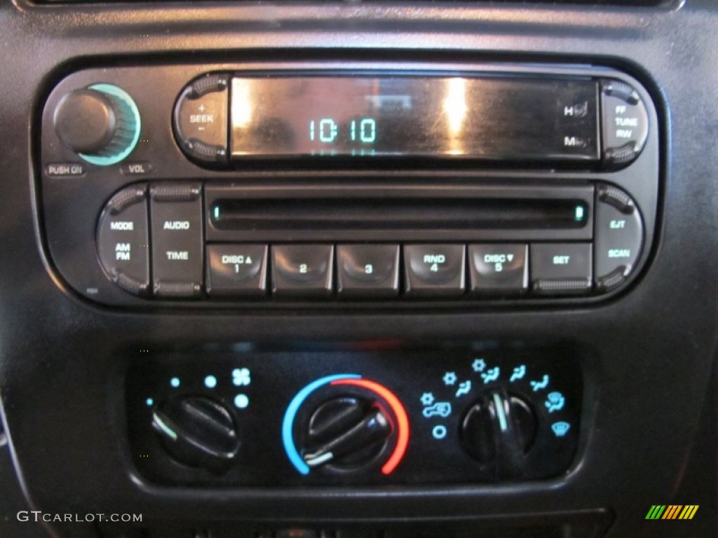 2006 Jeep Wrangler SE 4x4 Audio System Photo #54907511