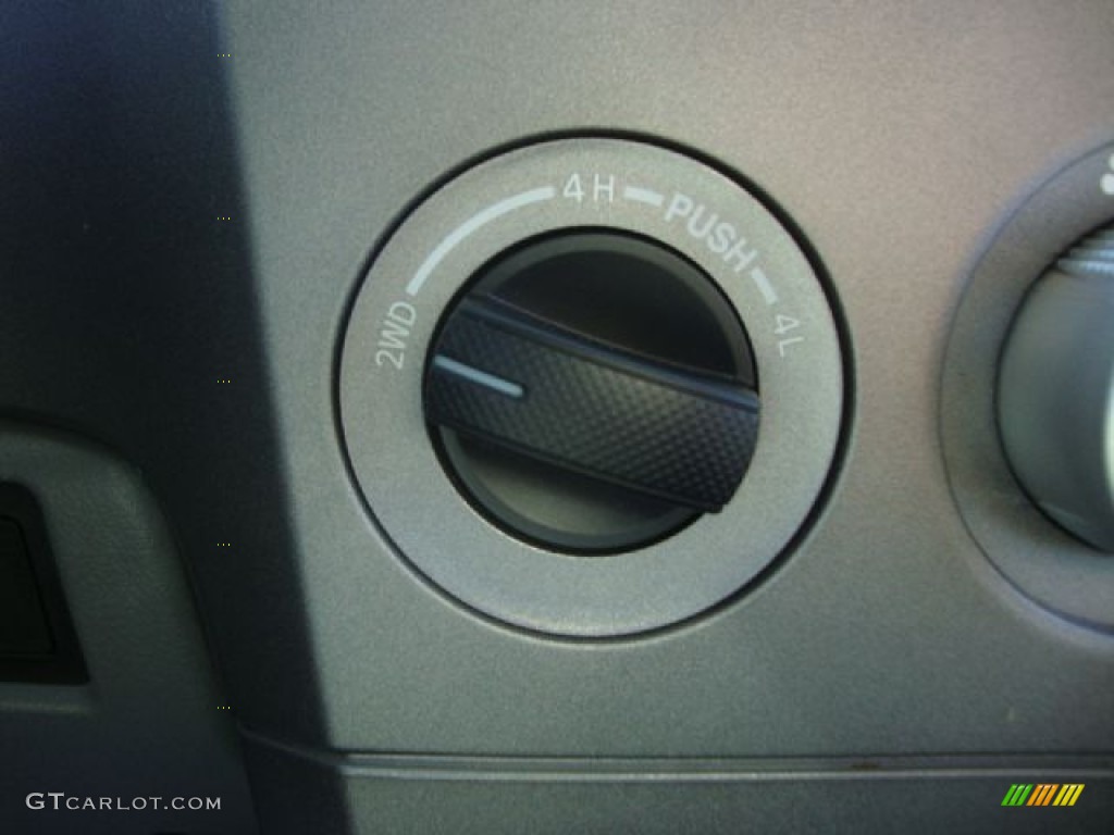 2010 Tundra Double Cab 4x4 - Slate Gray Metallic / Graphite Gray photo #23