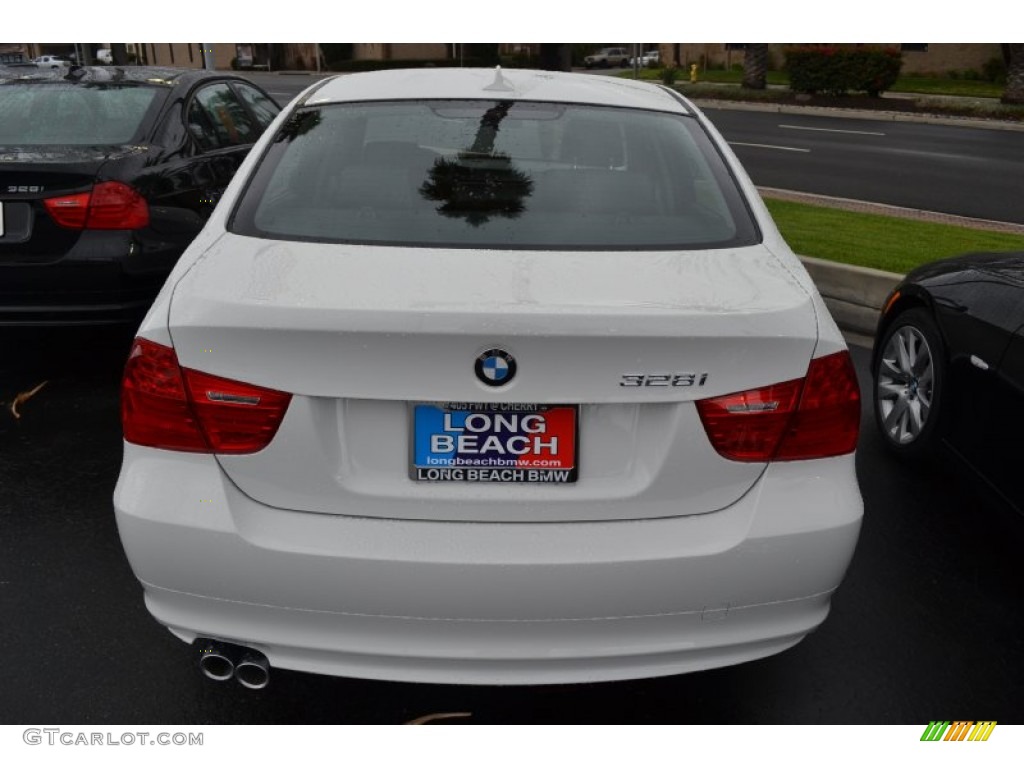 2011 3 Series 328i Sedan - Alpine White / Black Dakota Leather photo #3