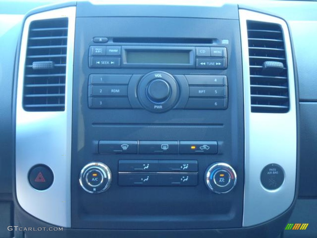 2012 Nissan Xterra S Controls Photo #54910301