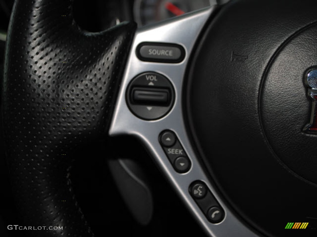 2009 Nissan GT-R Premium Controls Photo #54910574