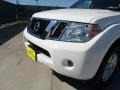 Avalanche White - Pathfinder SE Photo No. 12