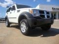 Stone White - Nitro SXT 4x4 Photo No. 1