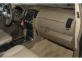 2006 Granite Metallic Nissan Pathfinder SE  photo #38