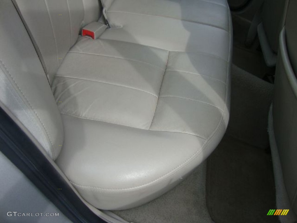 2006 Grand Marquis LS - Silver Birch Metallic / Medium Light Stone photo #15