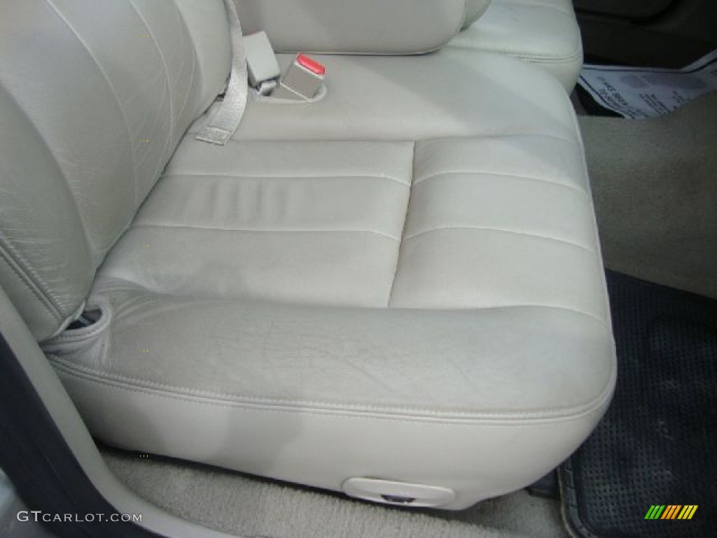 2006 Grand Marquis LS - Silver Birch Metallic / Medium Light Stone photo #17