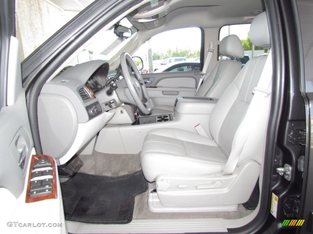 Light Titanium/Dark Titanium Interior 2010 Chevrolet Suburban LT Photo #54920989