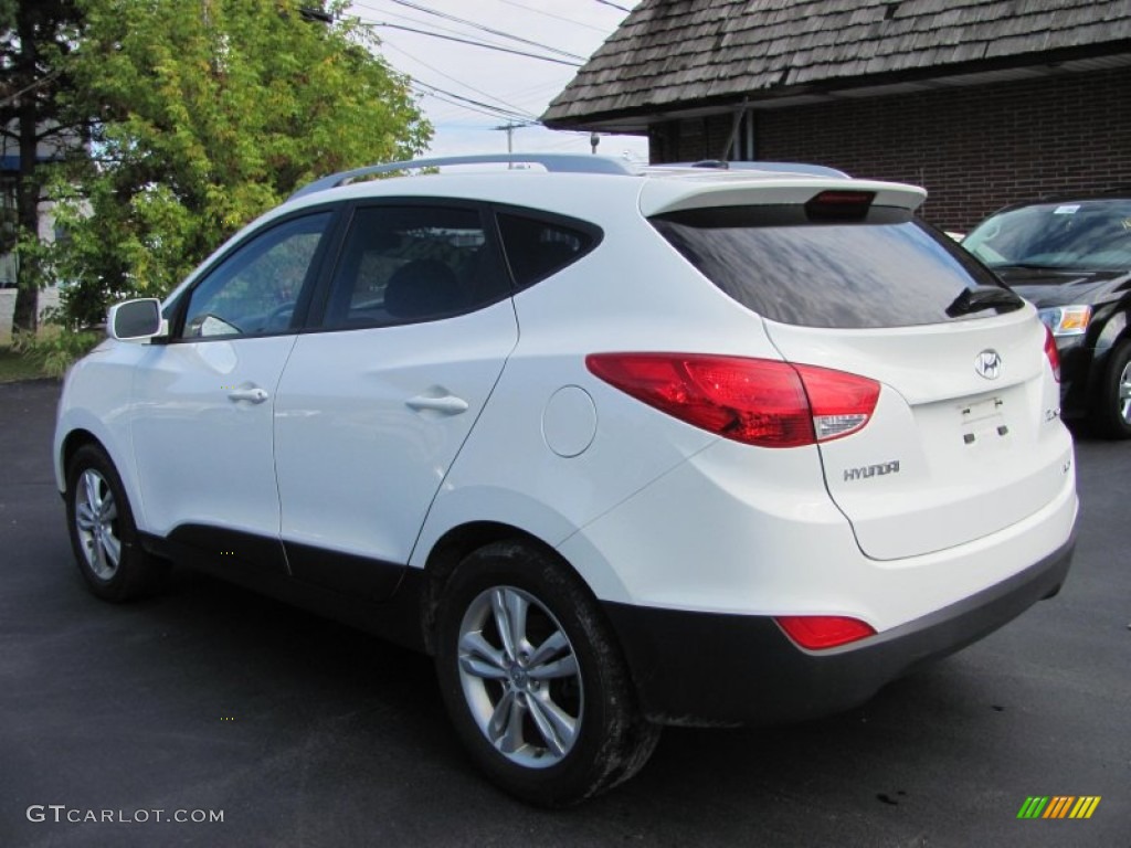 2011 Tucson GLS AWD - Cotton White / Taupe photo #16