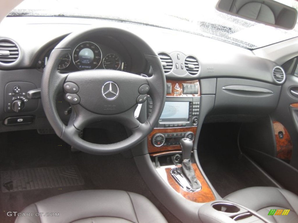 2009 Mercedes-Benz CLK 550 Coupe Dashboard Photos