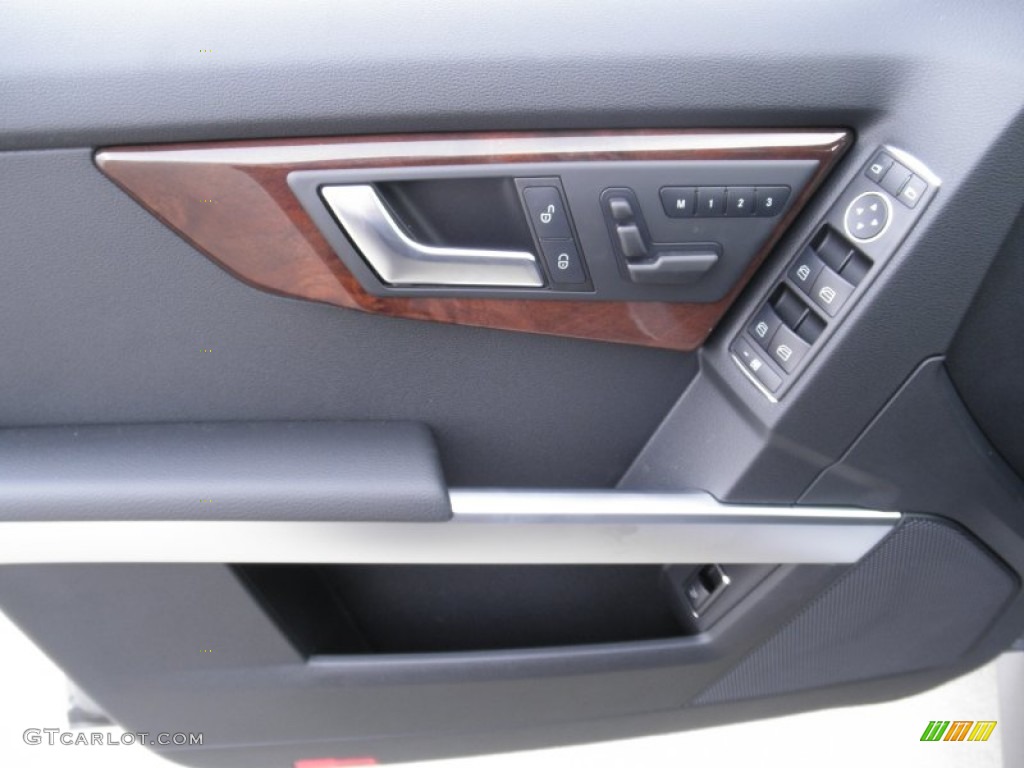 2012 Mercedes-Benz GLK 350 4Matic Black Door Panel Photo #54923857