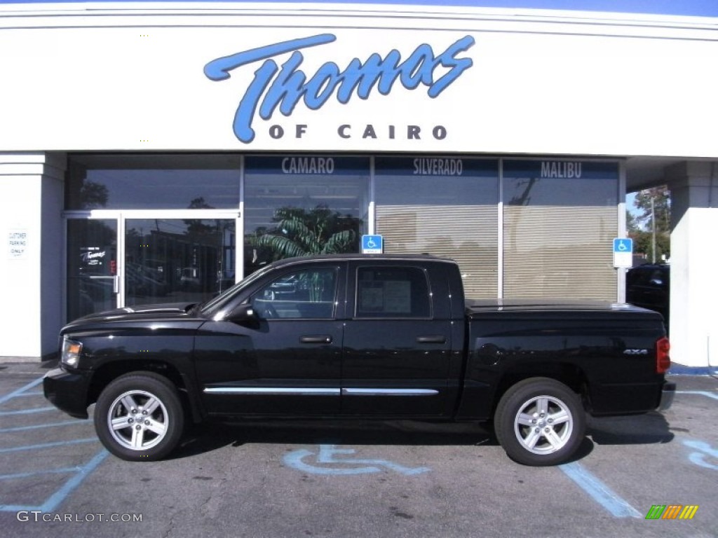 2009 Dakota Laramie Crew Cab 4x4 - Brilliant Black Crystal Pearl / Dark Slate Gray/Medium Slate Gray photo #1