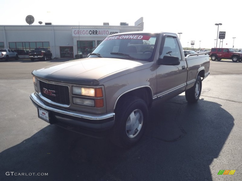 1997 Sierra 1500 SLE Regular Cab 4x4 - Smokey Caramel Metallic / Neutral photo #1