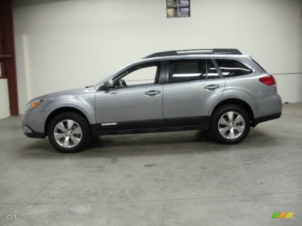 2011 Outback 3.6R Limited Wagon - Steel Silver Metallic / Off Black photo #2