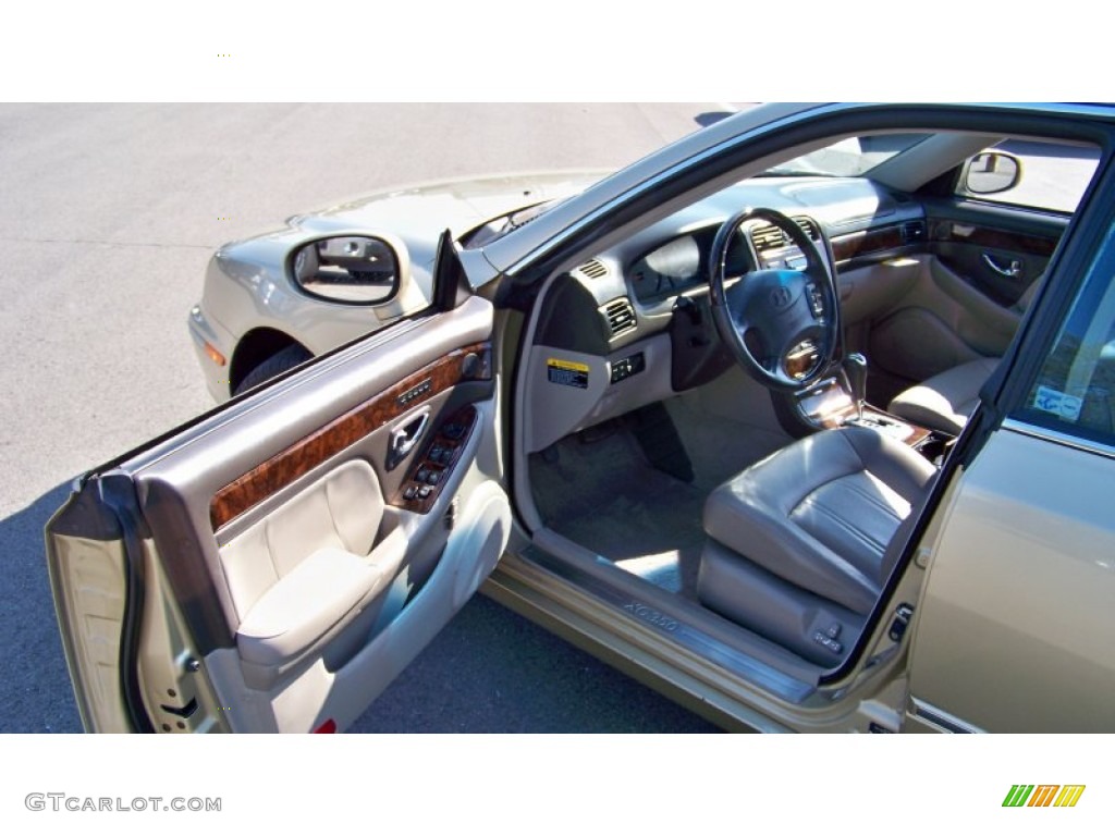 Beige Interior 2002 Hyundai XG350 L Sedan Photo #54937267