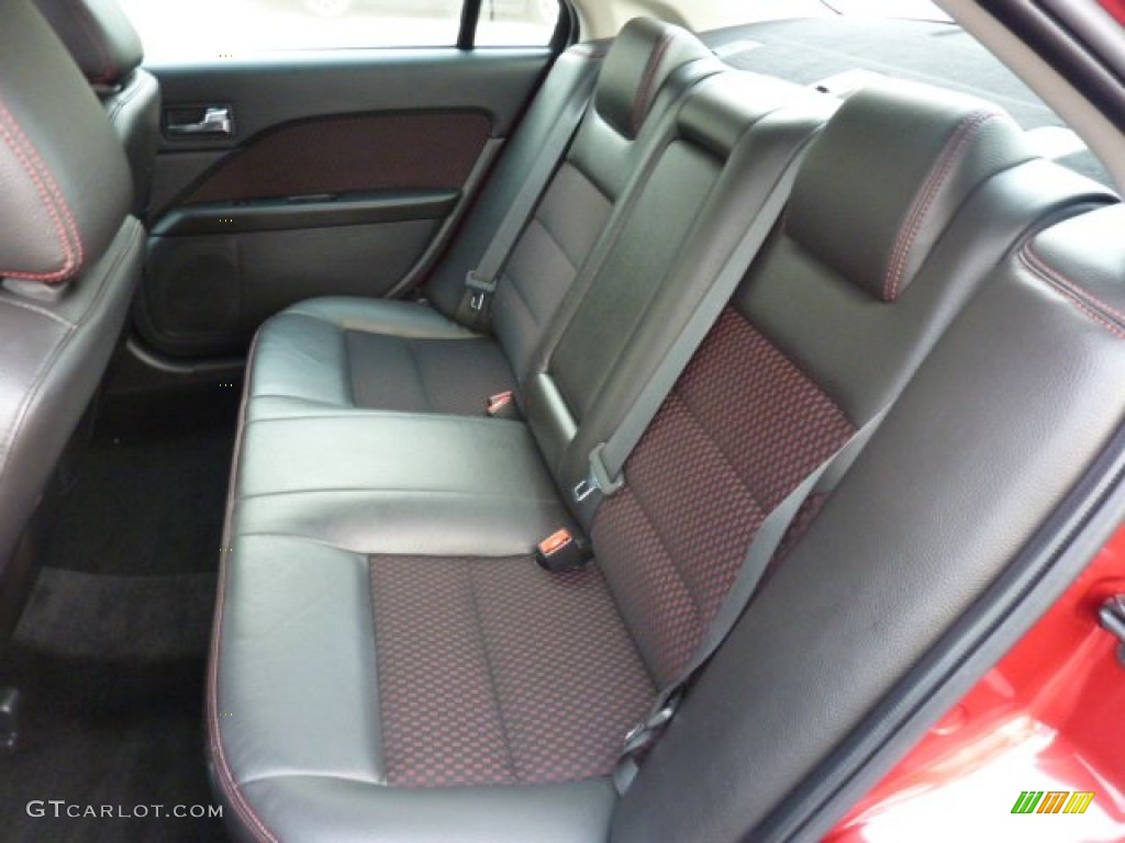 2009 Fusion SE - Redfire Metallic / Red/Charcoal Black Leather photo #11