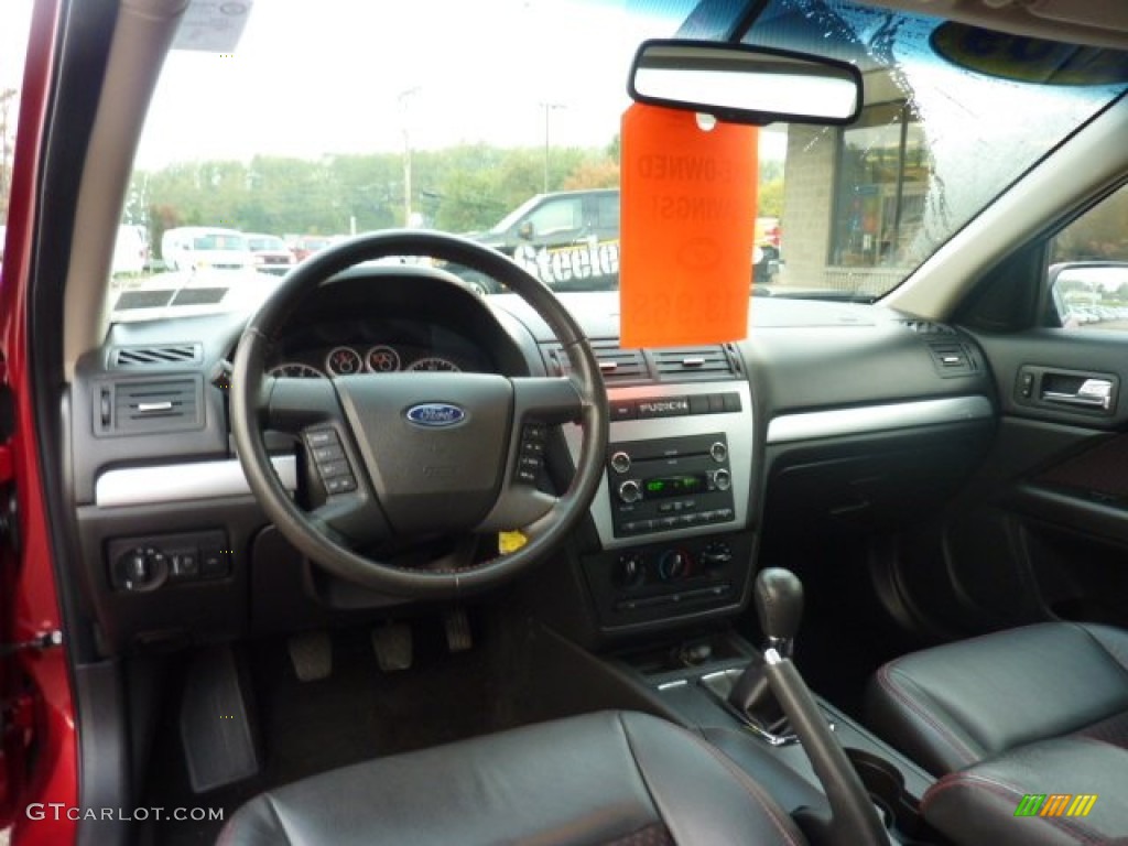 2009 Fusion SE - Redfire Metallic / Red/Charcoal Black Leather photo #12