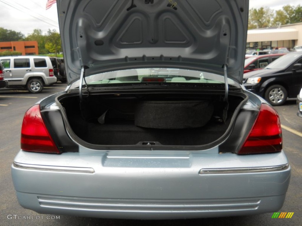 2004 Grand Marquis LS - Light Ice Blue Metallic / Light Flint photo #6