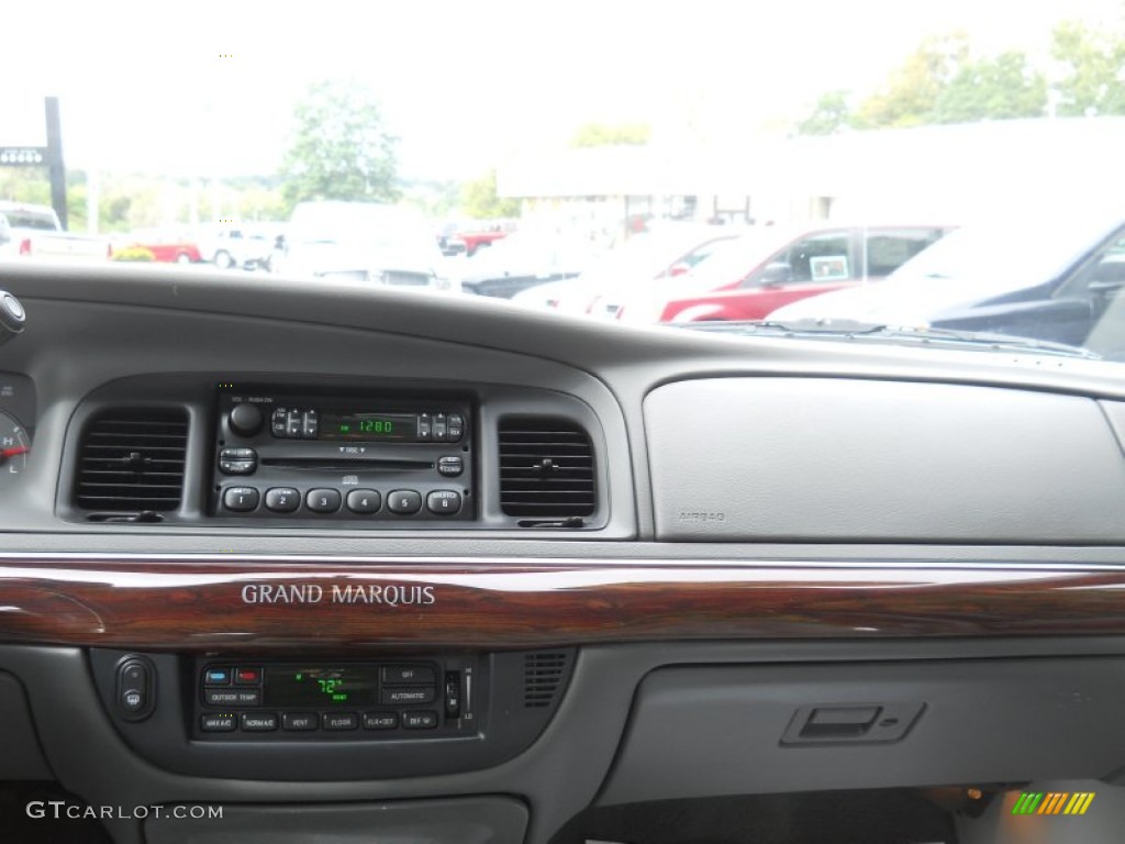2004 Grand Marquis LS - Light Ice Blue Metallic / Light Flint photo #19