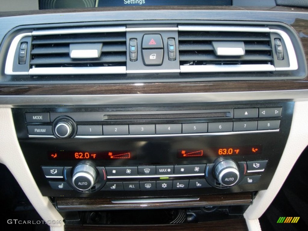 2010 BMW 7 Series 750Li Sedan Controls Photo #54943960
