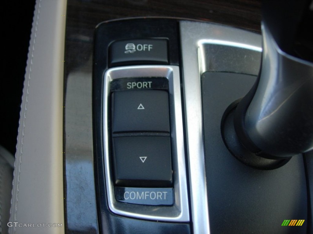 2010 BMW 7 Series 750Li Sedan Controls Photo #54943976
