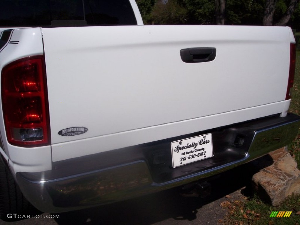 2005 Ram 1500 SLT Quad Cab - Bright White / Dark Slate Gray photo #26