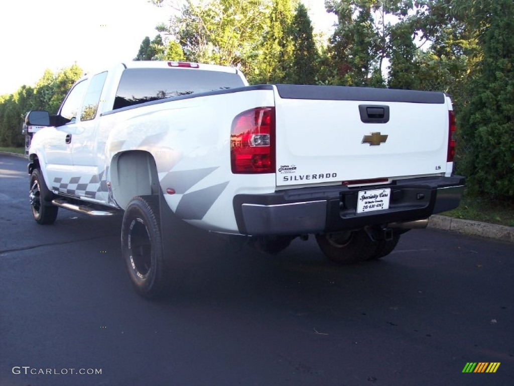 2003 Silverado 3500 LT Extended Cab 4x4 Dually - Summit White / Dark Charcoal photo #13