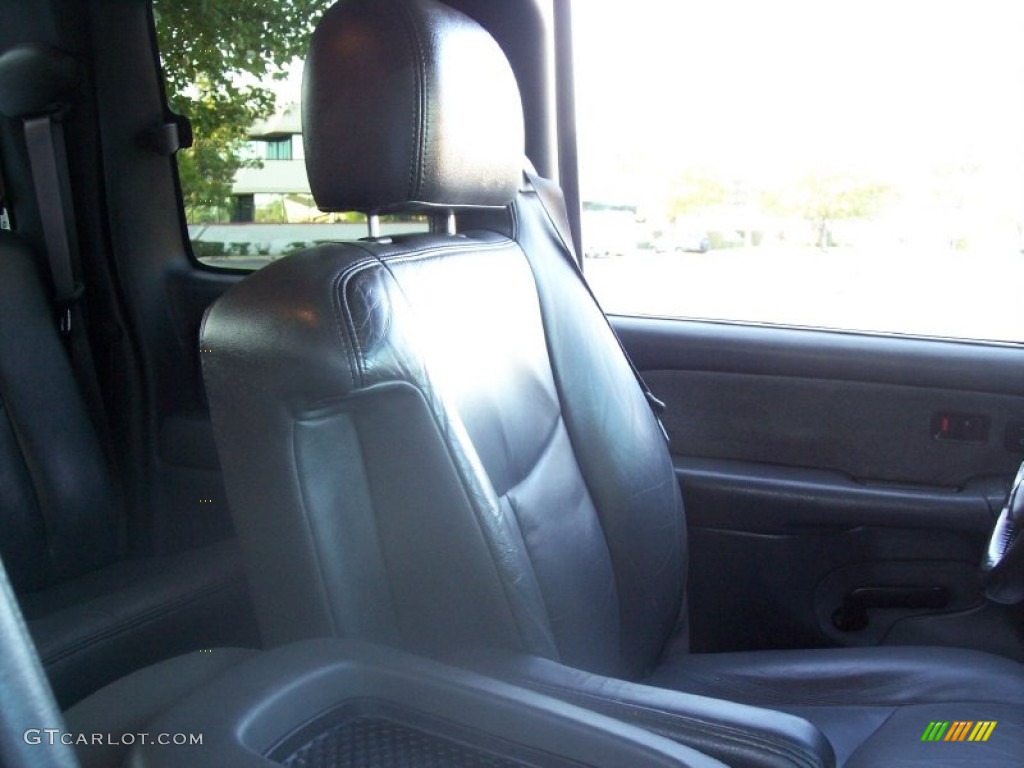 2003 Silverado 3500 LT Extended Cab 4x4 Dually - Summit White / Dark Charcoal photo #44