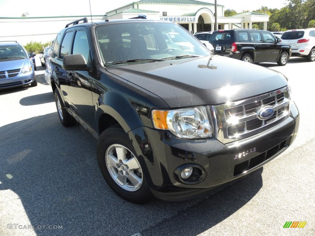 2011 Escape XLT V6 - Tuxedo Black Metallic / Charcoal Black photo #1