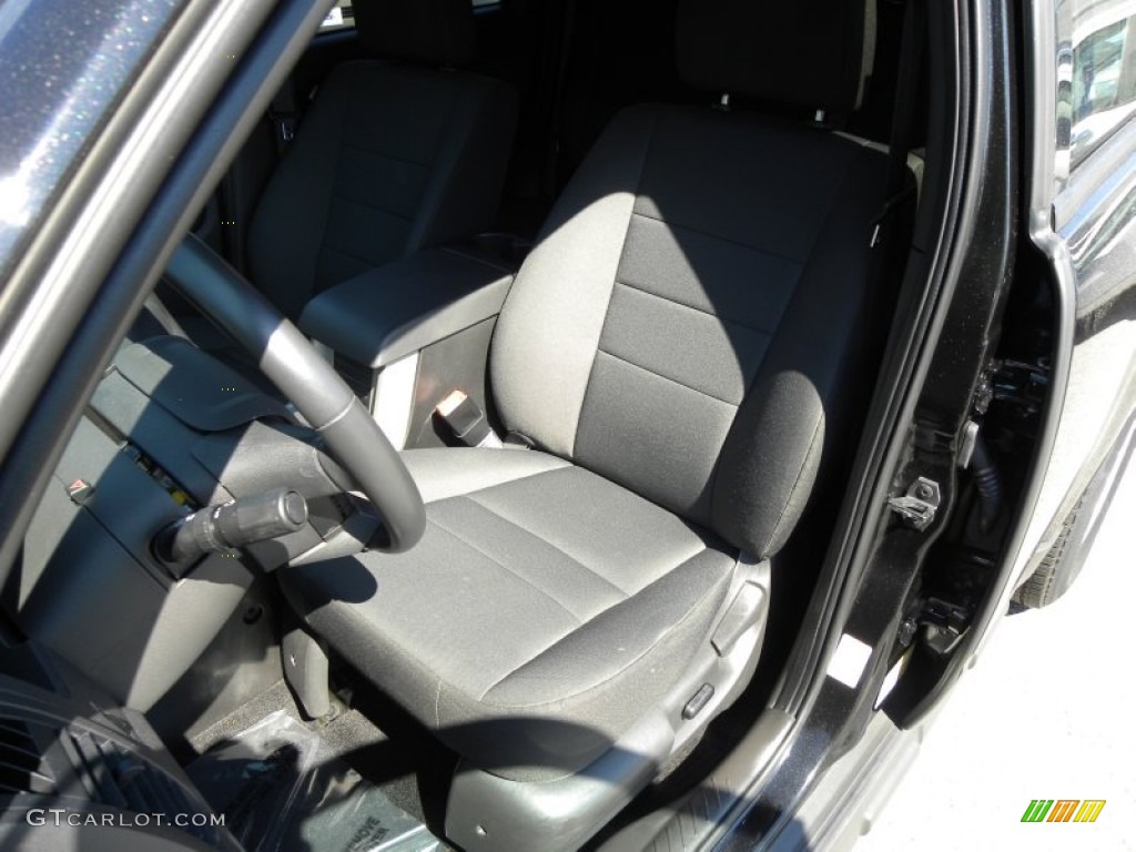2011 Escape XLT V6 - Tuxedo Black Metallic / Charcoal Black photo #5