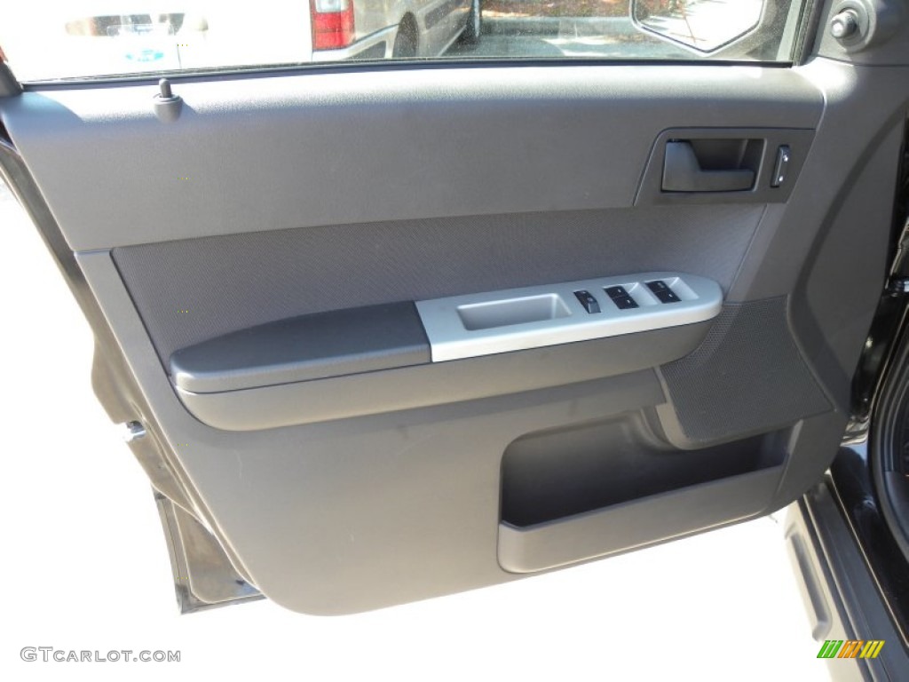 2011 Escape XLT V6 - Tuxedo Black Metallic / Charcoal Black photo #6