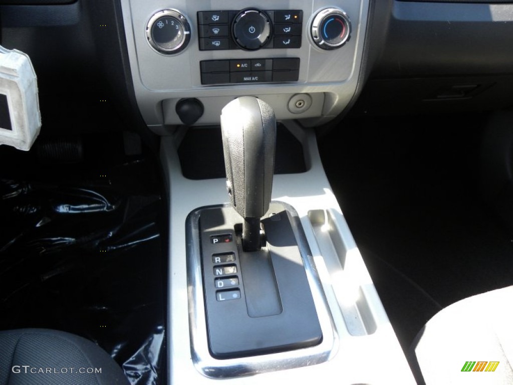 2011 Escape XLT V6 - Tuxedo Black Metallic / Charcoal Black photo #20