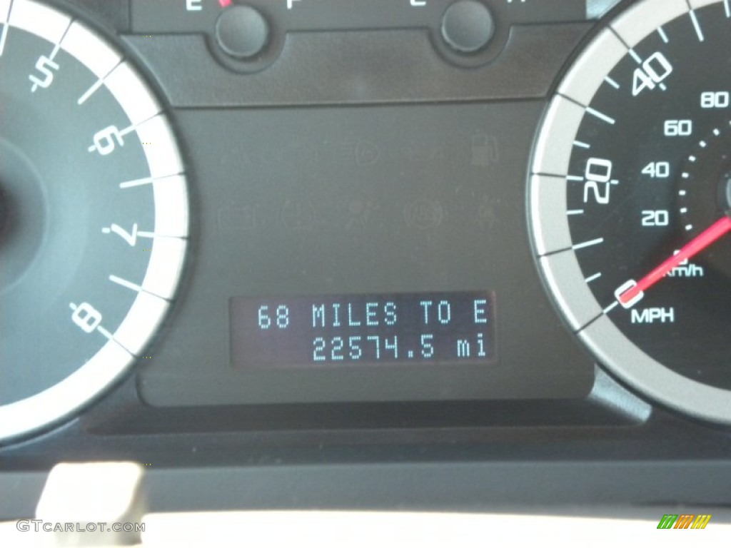 2011 Escape XLT V6 - Tuxedo Black Metallic / Charcoal Black photo #24