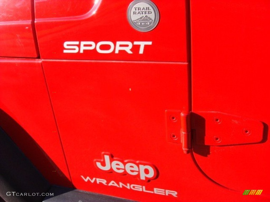 2004 Wrangler Sport 4x4 - Flame Red / Khaki photo #18