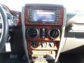 2010 Jeep Wrangler Unlimited Rubicon 4x4 Controls
