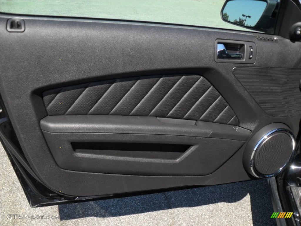 2010 Ford Mustang GT Premium Coupe Charcoal Black Door Panel Photo #54951580