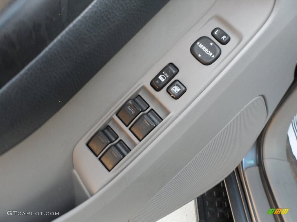 2004 4Runner SR5 - Galactic Gray Mica / Stone photo #30