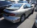 Light Taupe Metallic - Sunfire SE Coupe Photo No. 3